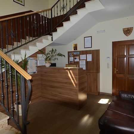 Bed and Breakfast Piroska Csarda Es Panzio Шиофок Экстерьер фото