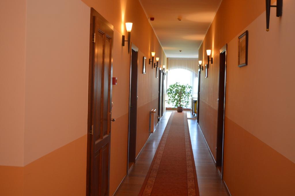 Bed and Breakfast Piroska Csarda Es Panzio Шиофок Экстерьер фото