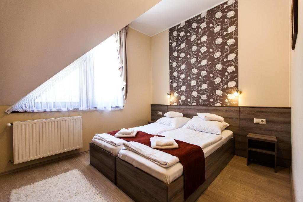 Bed and Breakfast Piroska Csarda Es Panzio Шиофок Номер фото